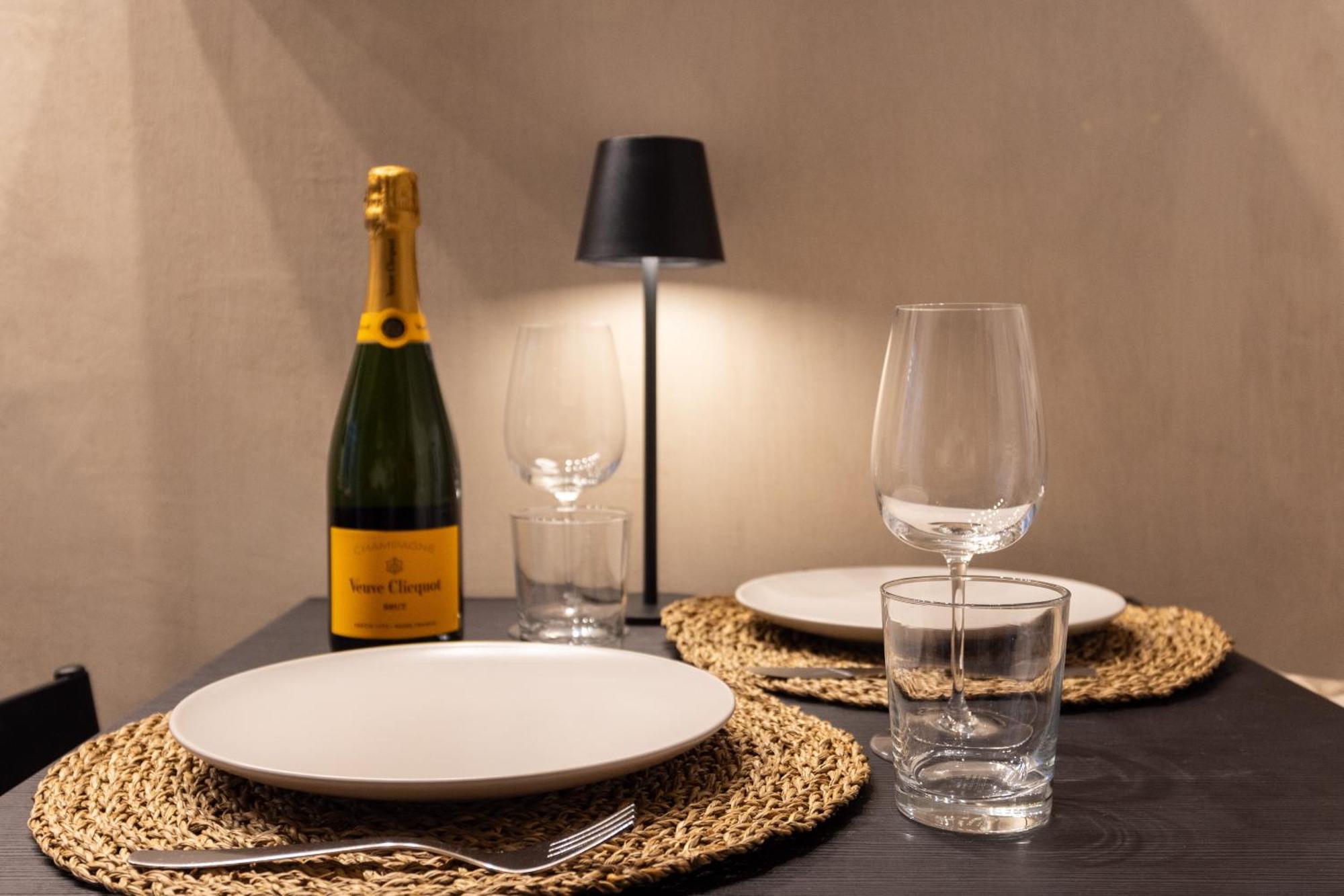 Urban Chic Luxury Suite Apartments Roma Exterior foto